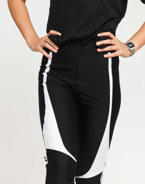 Adidas leggings fekete és fehér színben