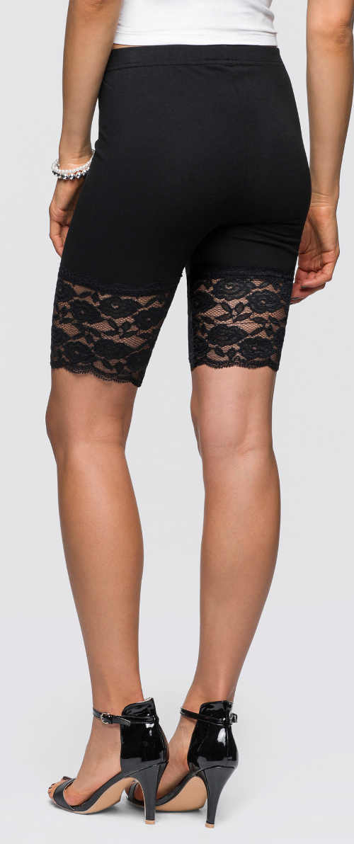 Fekete női legging rövidnadrág csipkével