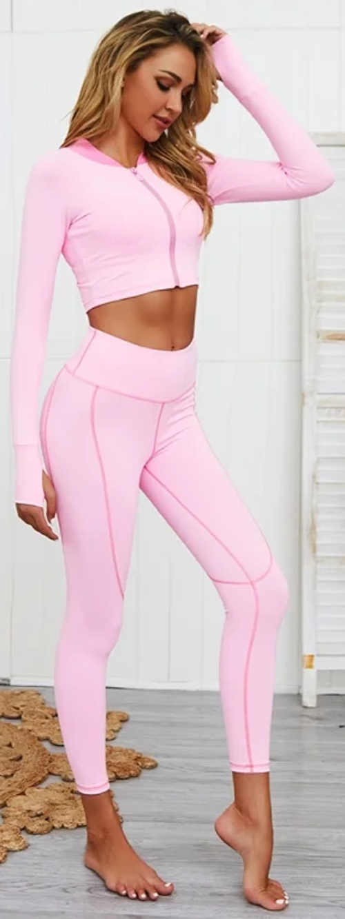 Rózsaszín leggings és hosszú ujjú crop top