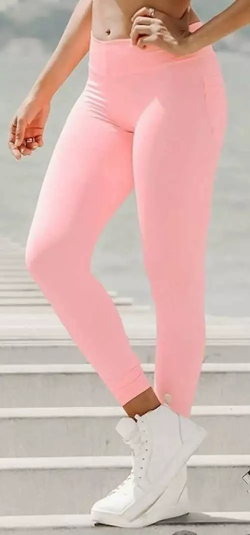 Egyszínű rózsaszín jóga leggings