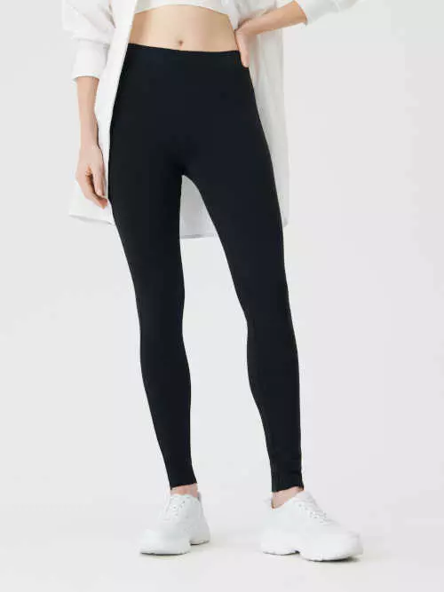 Egyszínű hosszú leggings Sinsay