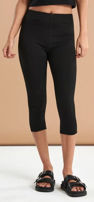 Olcsó fekete capri leggings nyárra